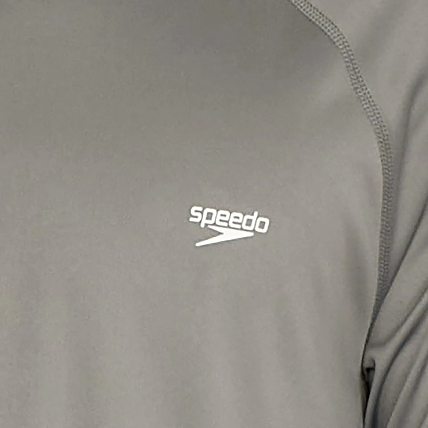 Speedo Men's Uv Swim Shirt Short Sleeve Regular Fit Solid